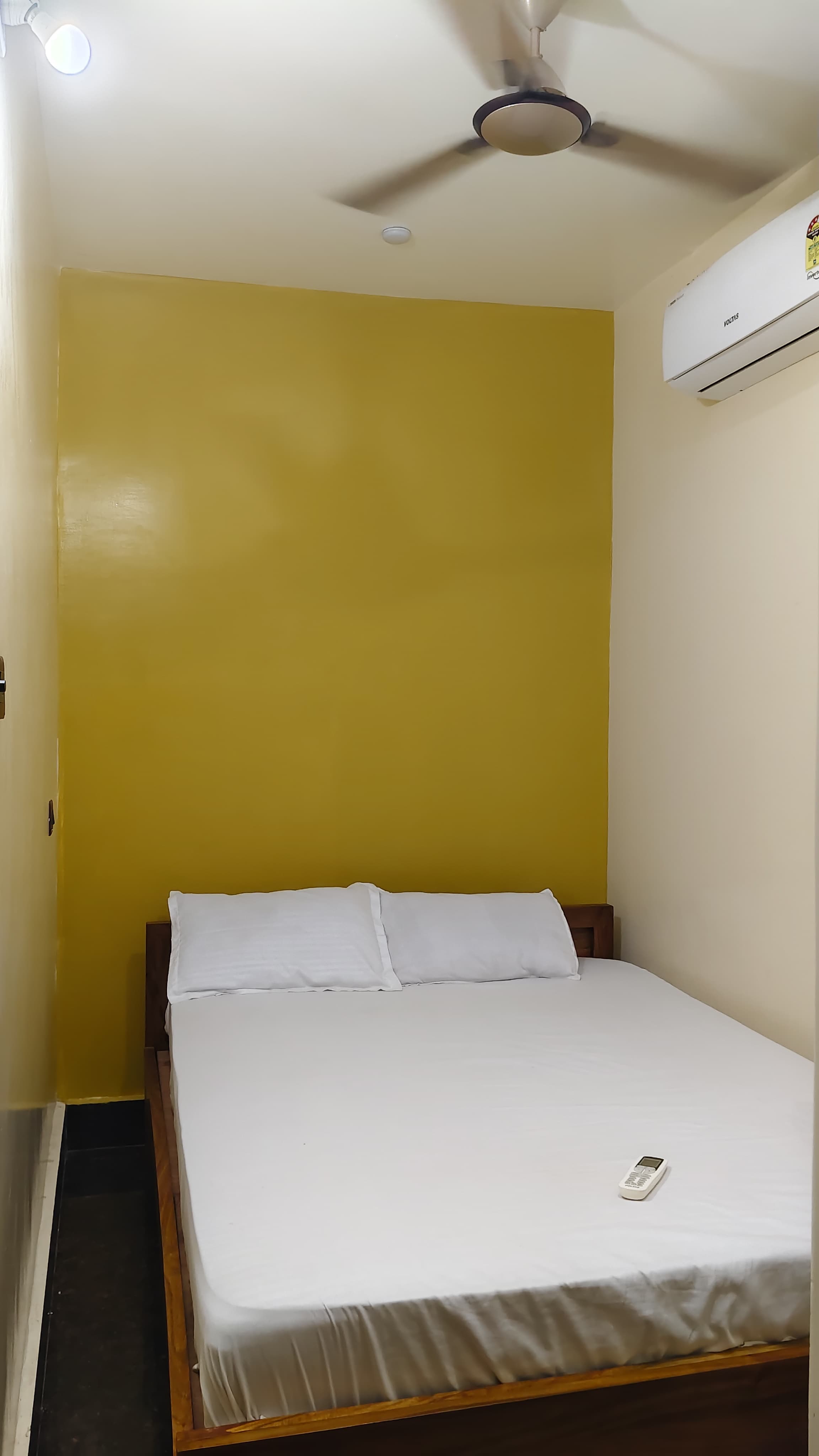 Single Room - Image 1