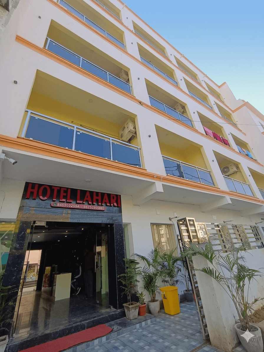 Hotel Lahari